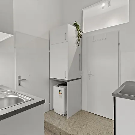 Stylish Apartment, 4 Min To U3 Zipperer Strasse Vienna Exterior photo