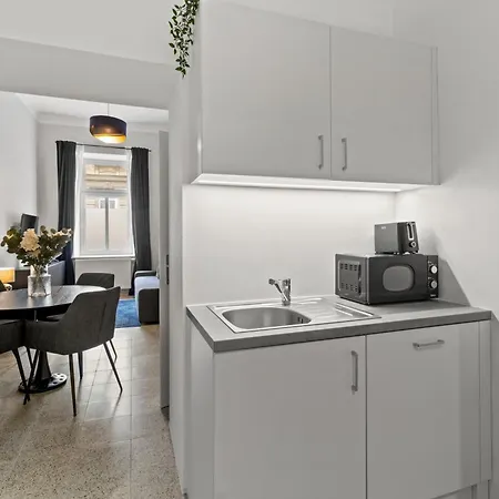 Stylish Apartment, 4 Min To U3 Zipperer Strasse Vienna Exterior photo